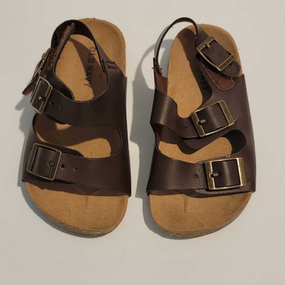 Old Navy Sandals brown Leather Like 2 Strap Back Size 7 strappy 140/63